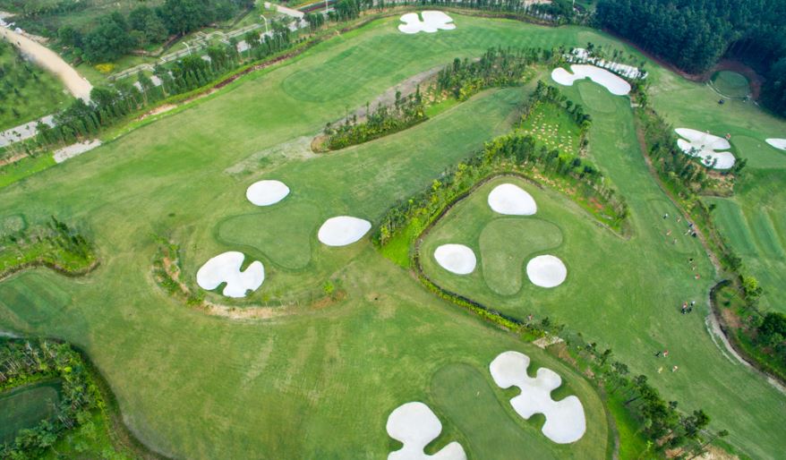 nghi-duong-va-choi-golf-flamingo-resot-dai-lai