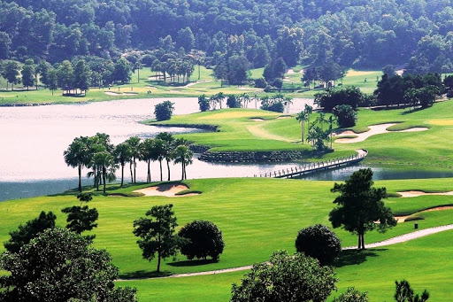 Bảng giá dịch vụ sân golf Chi Linh Star Golf & Country Club (Sân Chí Linh)